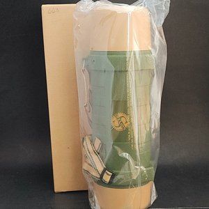 Vintage Sawyers Thermos Green Tan Carrying Strap Camping 31.8 oz NIB NEW 1993